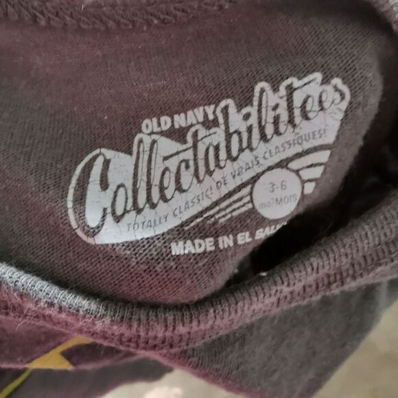 5/$10 Old Navy Collectibles batman onesie 3-6 m - Picture 2 of 3